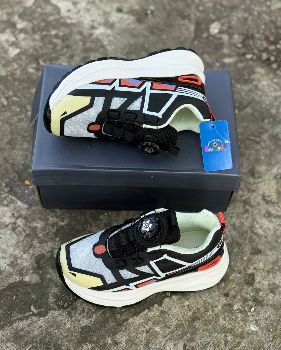 кроссовки,кроссовки мальчику,повседневные кроссовки, спортивная,модные кроссовки