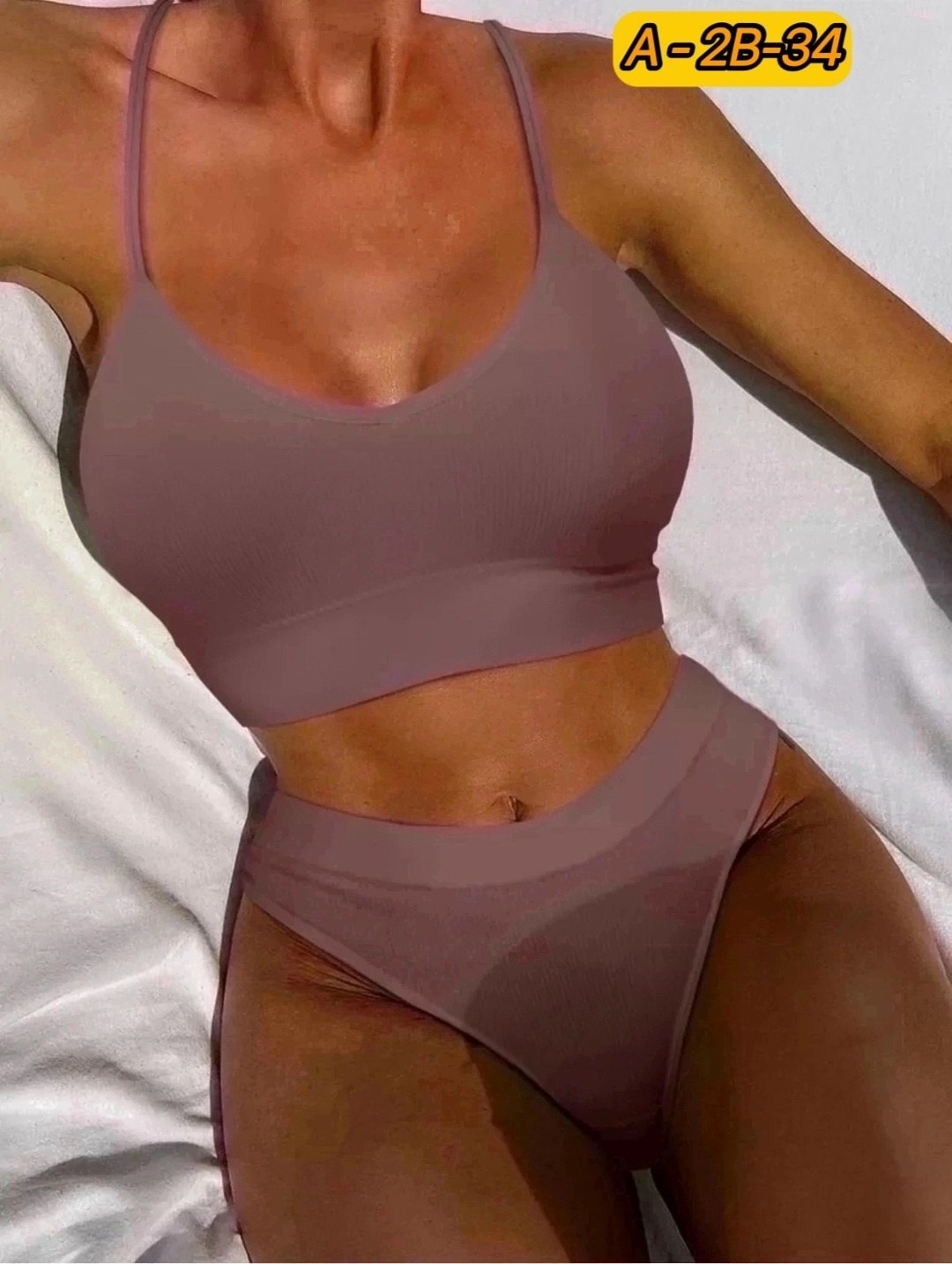 женское нижнее белье комплект,комплект нижнего белья цвет черный ,женский комплект нижнее белье бесшовный,топик женское нижнее белье комплект арт.4030600,белье "спортивное белье"