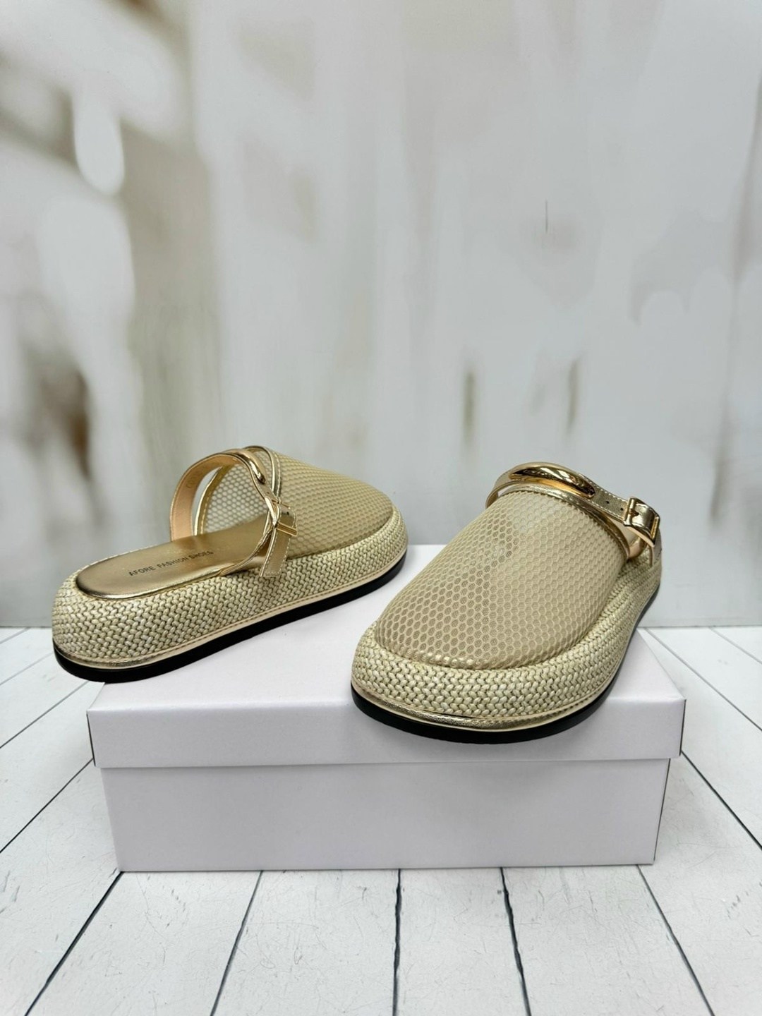 ,шлепанцы женские,шлепки женские,женская ,женские сандалии