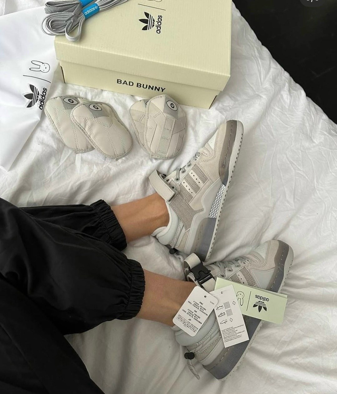 женские кроссовки adidas,кроссовки adidas,кроссовки,кроссовки adidas forum low bad bunny,кроссовки адидас