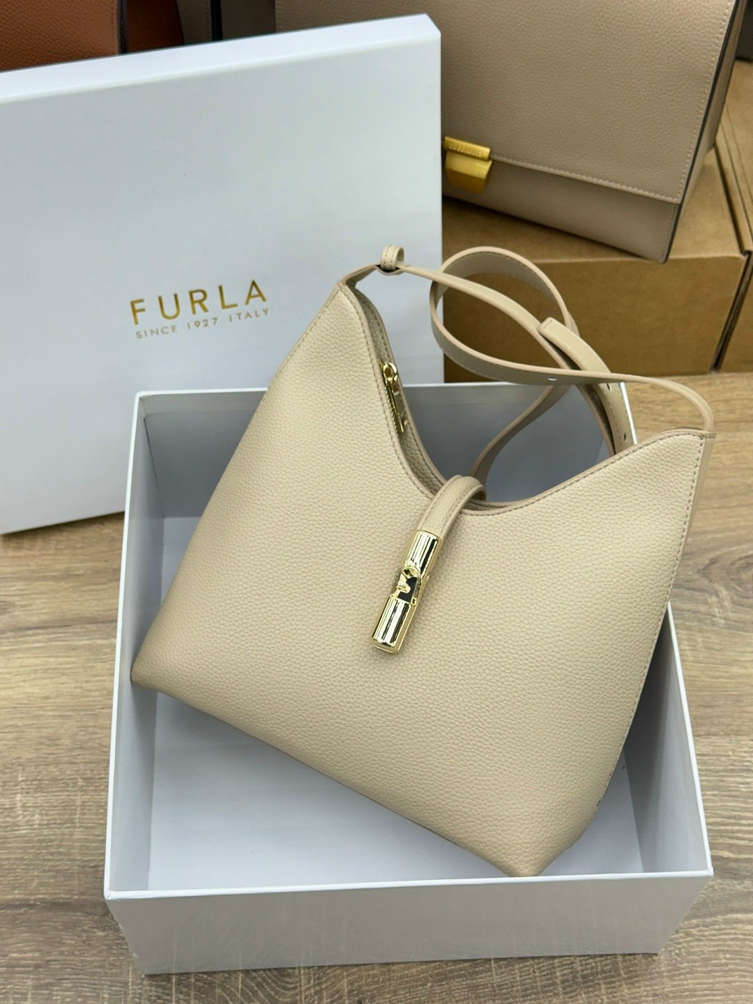 сумка furla,сумка женская furla,женская сумка furla натуральная кожа,сумка фурла,женская сумка
