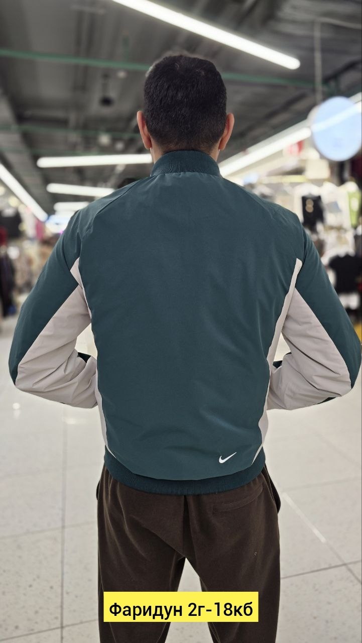 ветровка nike,бомбер найк зеленый,мужская куртка nike,спортивный костюм nike,куртка мужская спортивная