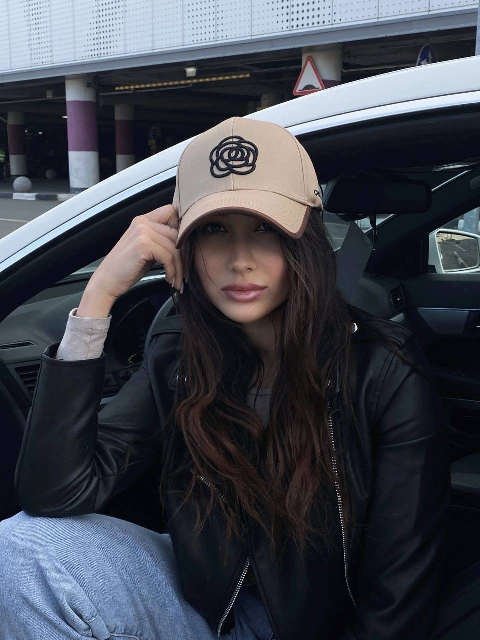 кепка бейсболка женская chanel,кепи бейсболка chanel dolce vita,кепка бейсболка весенняя-летняя с козырьком premium 1:1 ng boutique,стильная бейсболка,кепка бейсболка женская chanel цвет белый бриллиа