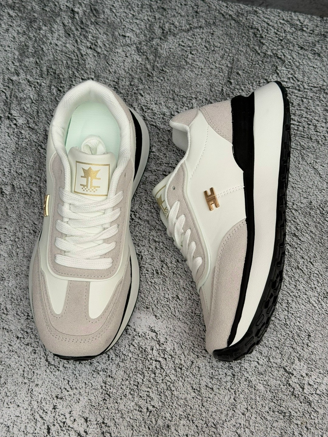 ,кроссовки женскиe,кроссовки замшевые,повседневные кроссовки,стильные кроссовки