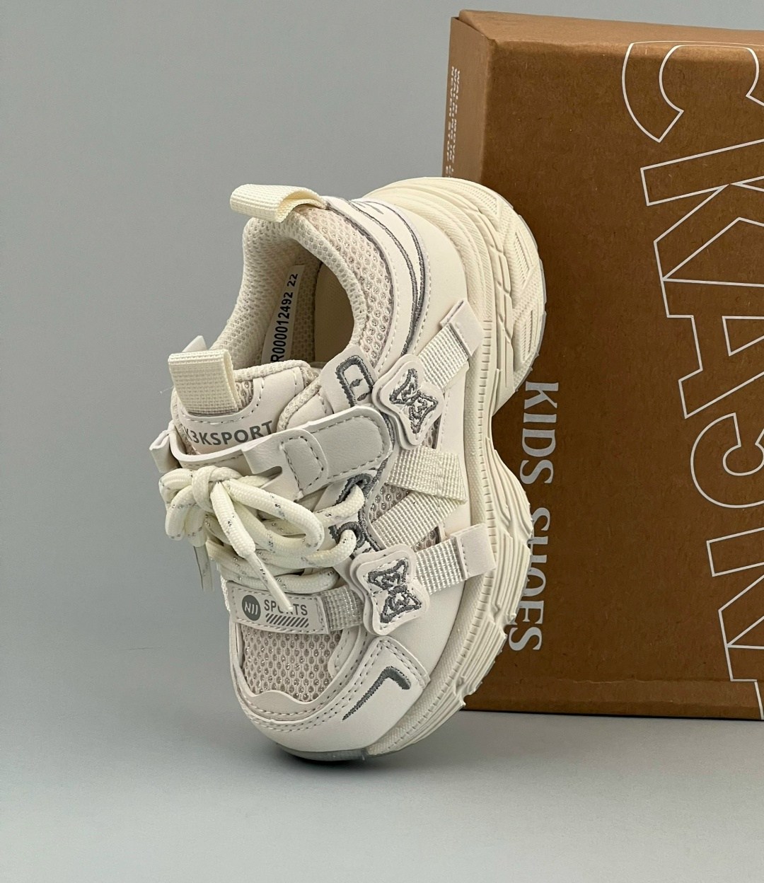 кроссовки,детские кроссовки,массивные кроссовки,женские кроссовки, спортивная