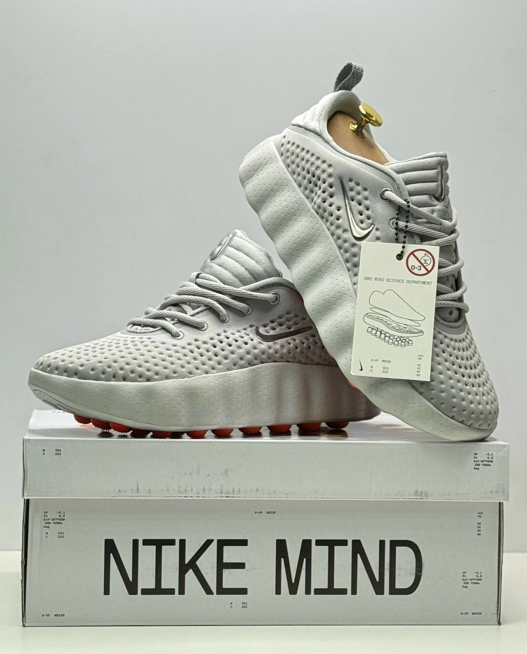 кроссовки nike,кроссовки,,оригинальные кроссовки,nike mind 002