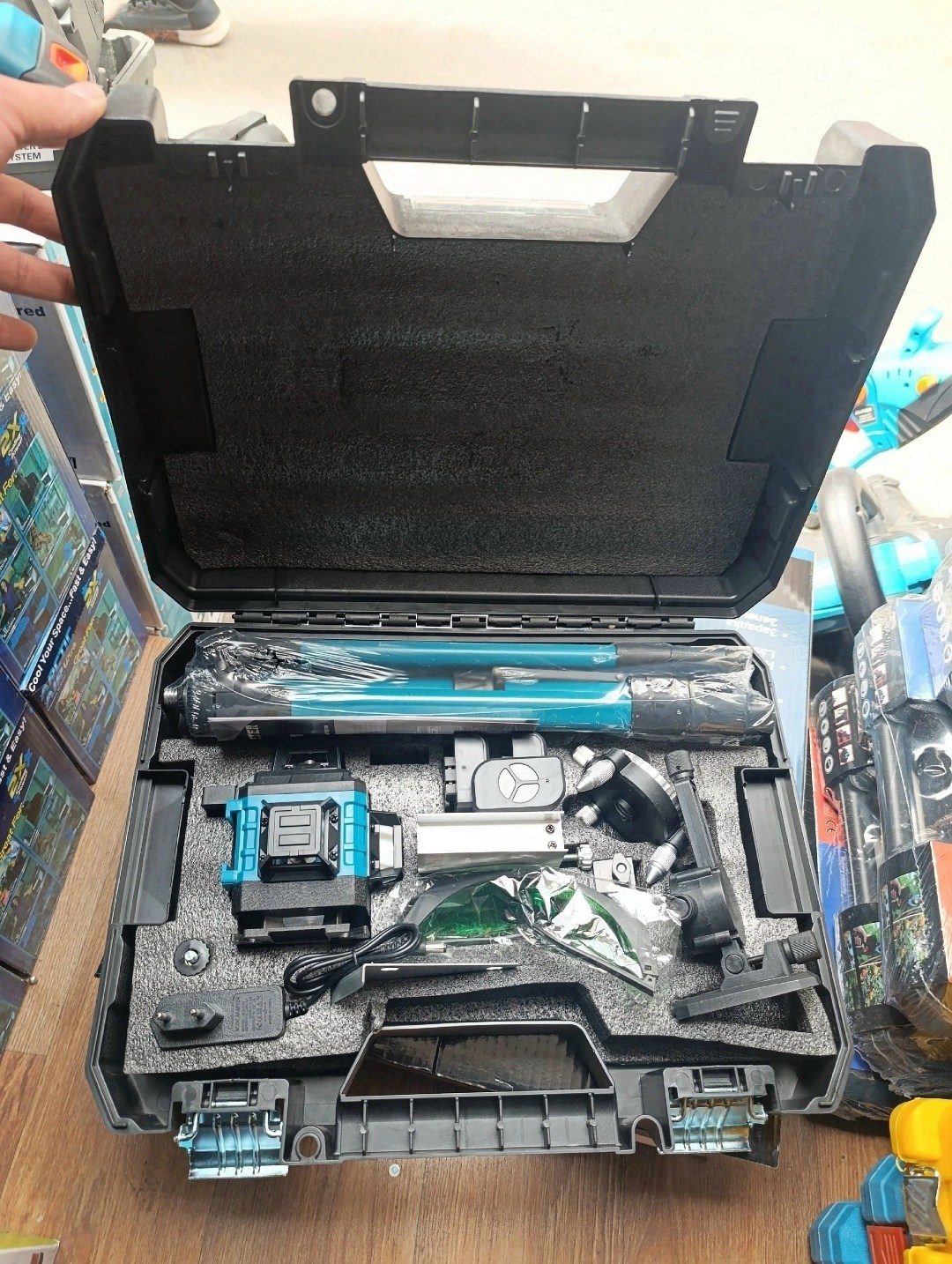 лазерный уровень макита,уровень лазерный,оборудование для,лазерные уровни нивелиры,аксессуары для инструмента