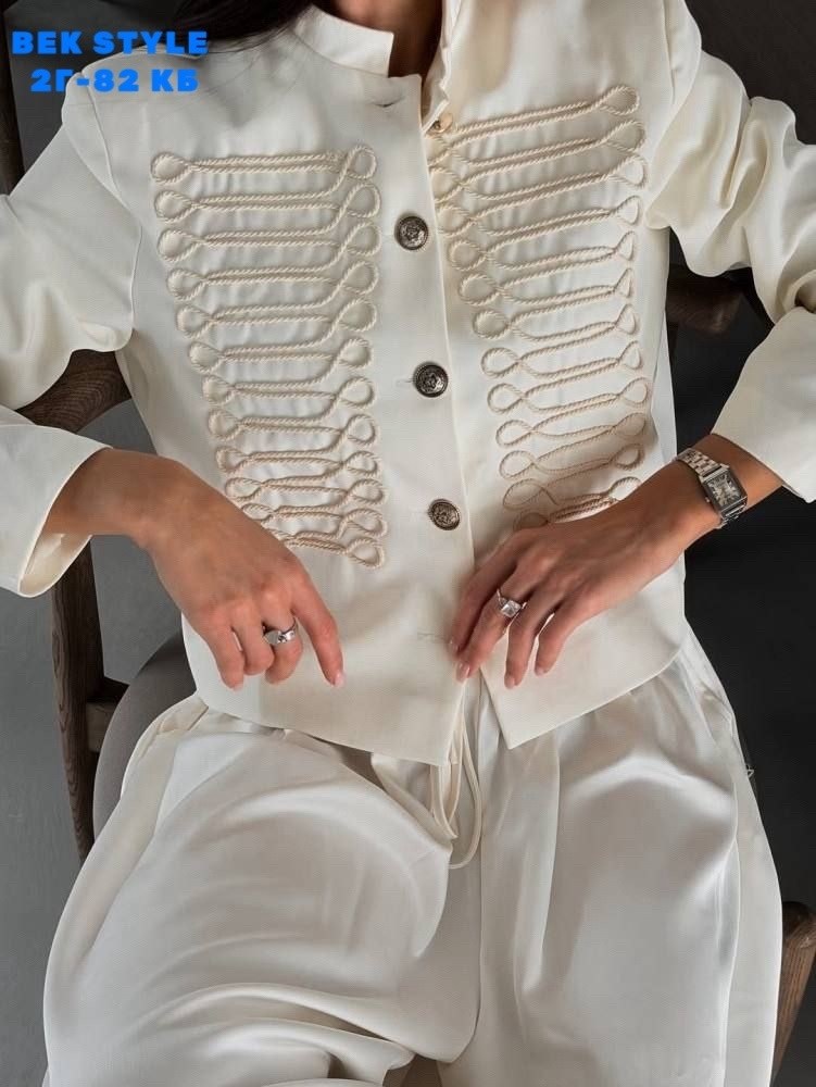 мода стиль,высокая мода,женская мода,коллекции одежды,куртка гусара