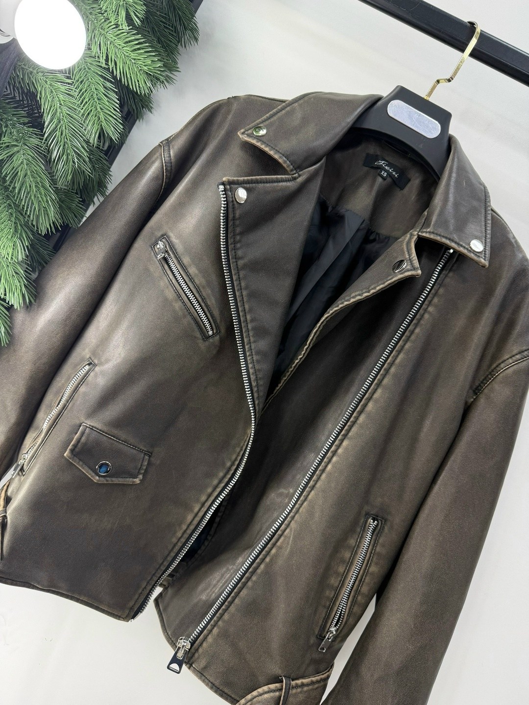 кожаная куртка,куртка косуха,женская кожаная куртка косуха оверсайз,кожаная куртка косуха,куртка косуха женская