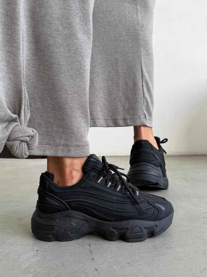 ,кроссовки черные,женские кроссовки,массивные кроссовки,молодежные кроссовки