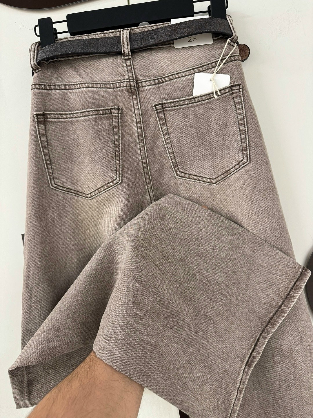 широкие джинсы,модные джинсы,женские джинсы,джинсы женские широкие,джинсы женские с широкими штанинами