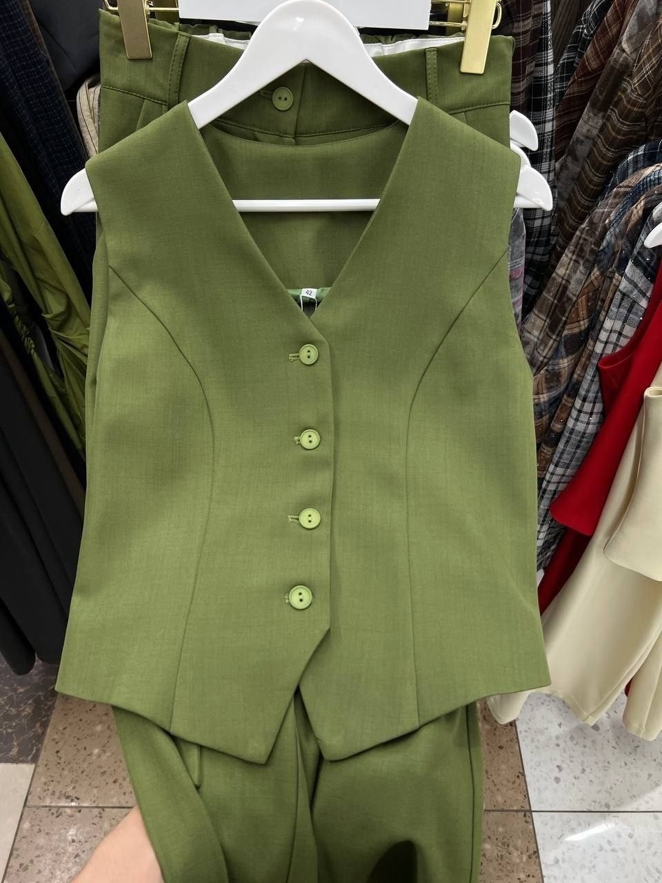 жилет приталенный,жилетка женская,жилет,женский жилет классический,женский жилет