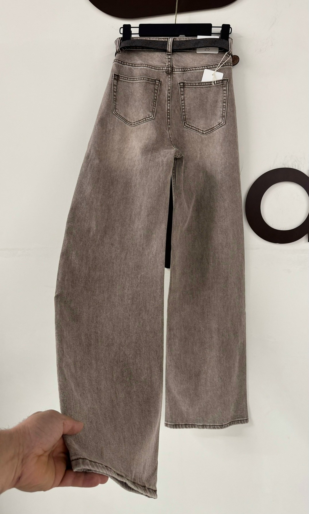 широкие джинсы,модные джинсы,женские джинсы,джинсы женские широкие,джинсы женские с широкими штанинами