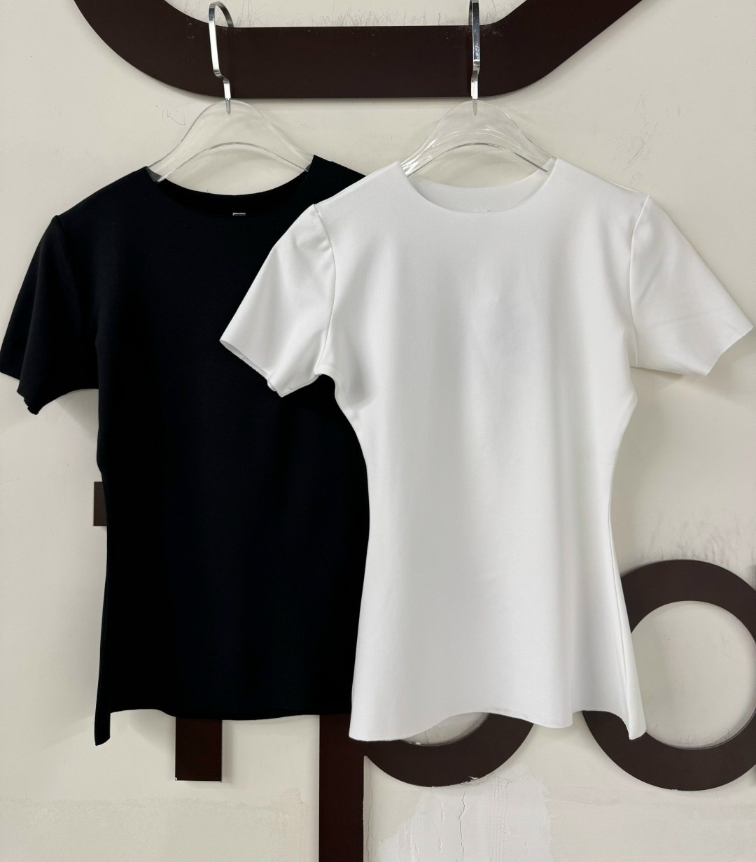 футболки женская,базовая футболка женская,футболки модные,облегающая футболка женская,футболка тонкая женская