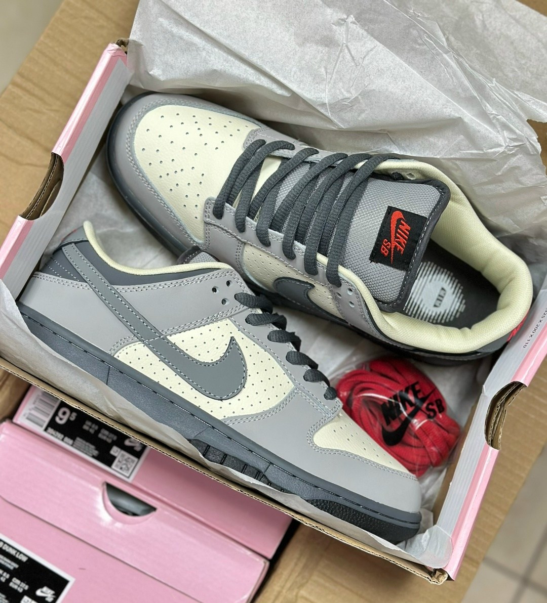 кроссовки nike sb dunk low,данки кроссовки найк серые,кроссовки nike wmns dunk low 'light smoke grey',кроссовки nike,кроссовки nike dunk low