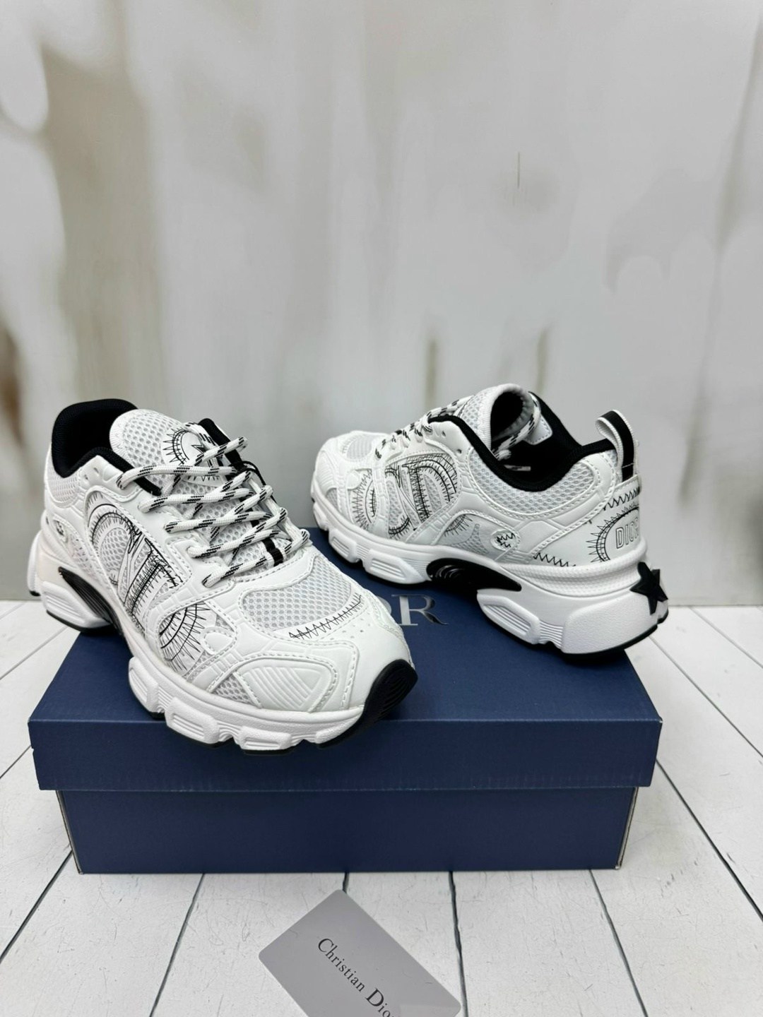 женские кроссовки dior chrono premium white grey,кроссовки dior,кроссовки christian dior,кроссовки женские balenciaga,женские кроссовки