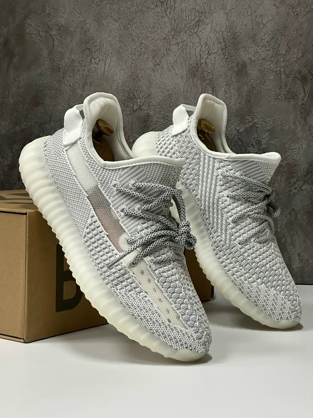 adidas yeezy boost 350 v2 cloud white reflective,adidas yeezy boost 350 v 2,adidas yeezy boost 350 v2 cloud white,adidas yeezy boost 350,adidas yeezy boost