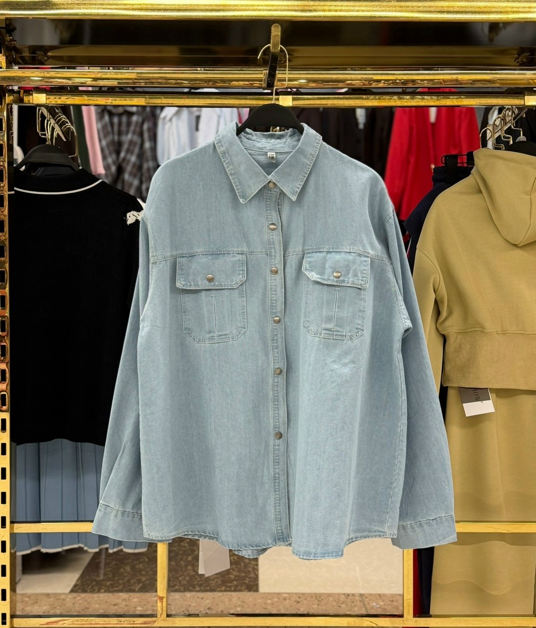 женская джинсовая рубашка,джинсовая рубашка,рубашка джинсовая оверсайз,джинсовая рубашка свободная,рубашка женская