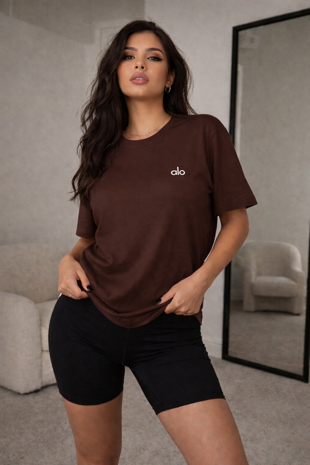 футболки женская,женская кофта,футболка женская темно-серая,женская футболка коричневого цвета,коричневая футболка женская