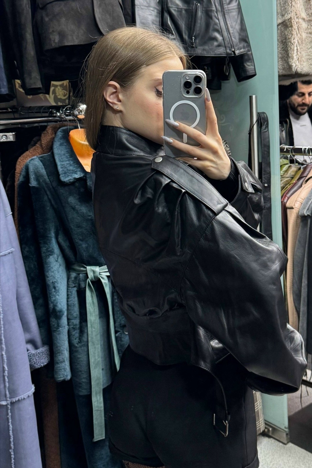 кожаная куртка женская furnatur 8025216 черная 44 ru,женская кожаная куртка,кожаная куртка,женская кожаная куртка из натуральной кожи,куртка женская из искусственной кожи