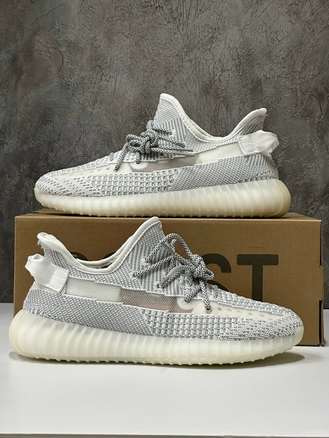 adidas yeezy boost 350 v2 cloud white reflective,adidas yeezy boost 350 v 2,adidas yeezy boost 350 v2 cloud white,adidas yeezy boost 350,adidas yeezy boost