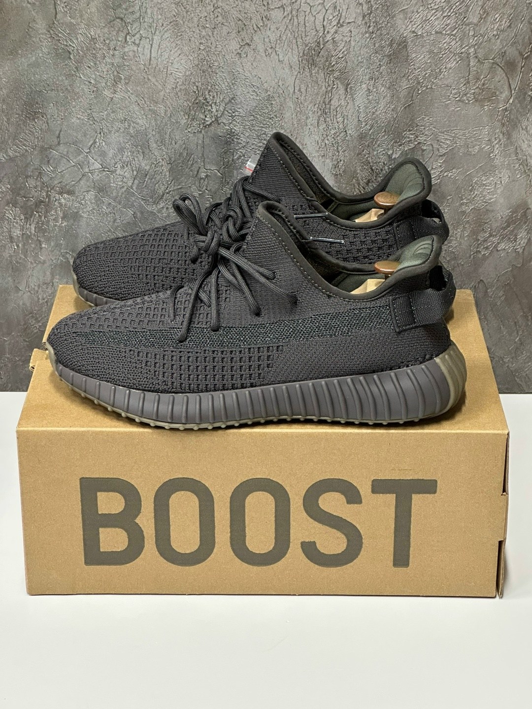 кроссовки adidas yeezy boost 350,adidas yeezy boost 350 v2 cinder,adidas yeezy boost v2 cinder,adidas yeezy 350 boost,кроссовки adidas yeezy boost