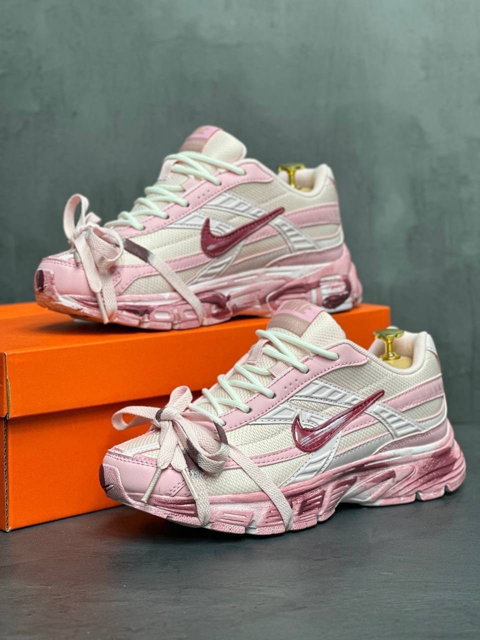 кроссовки nike initiator pink,кроссовки nike initiator розовые,женские беговые кроссовки nike initiator ярко-розовый,кроссовки для женщин nike initiator pink,женские кроссовки nike initiator "pink"