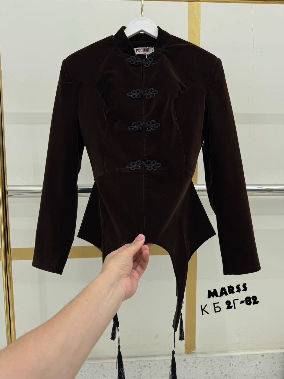 женский приталенный жакет,,приталенный жакет,жакет,жакет из бархата