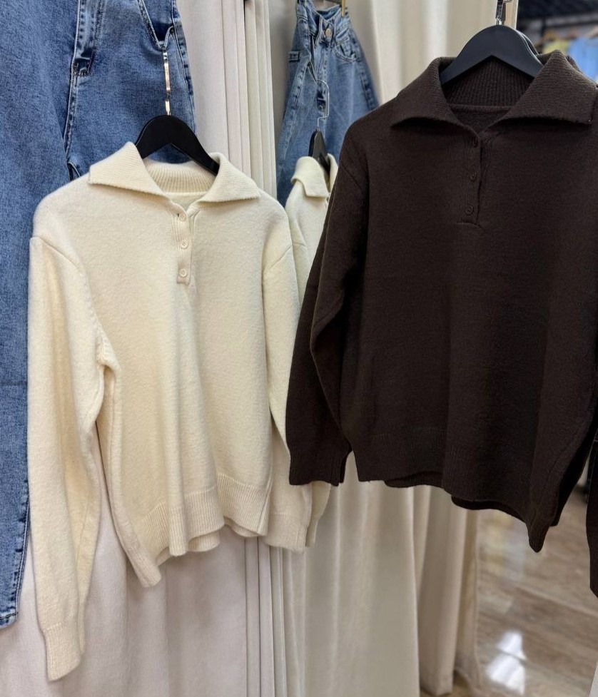 трикотажный джемпер,бежевый джемпер,джемпер,базовый джемпер,джемпер с воротником