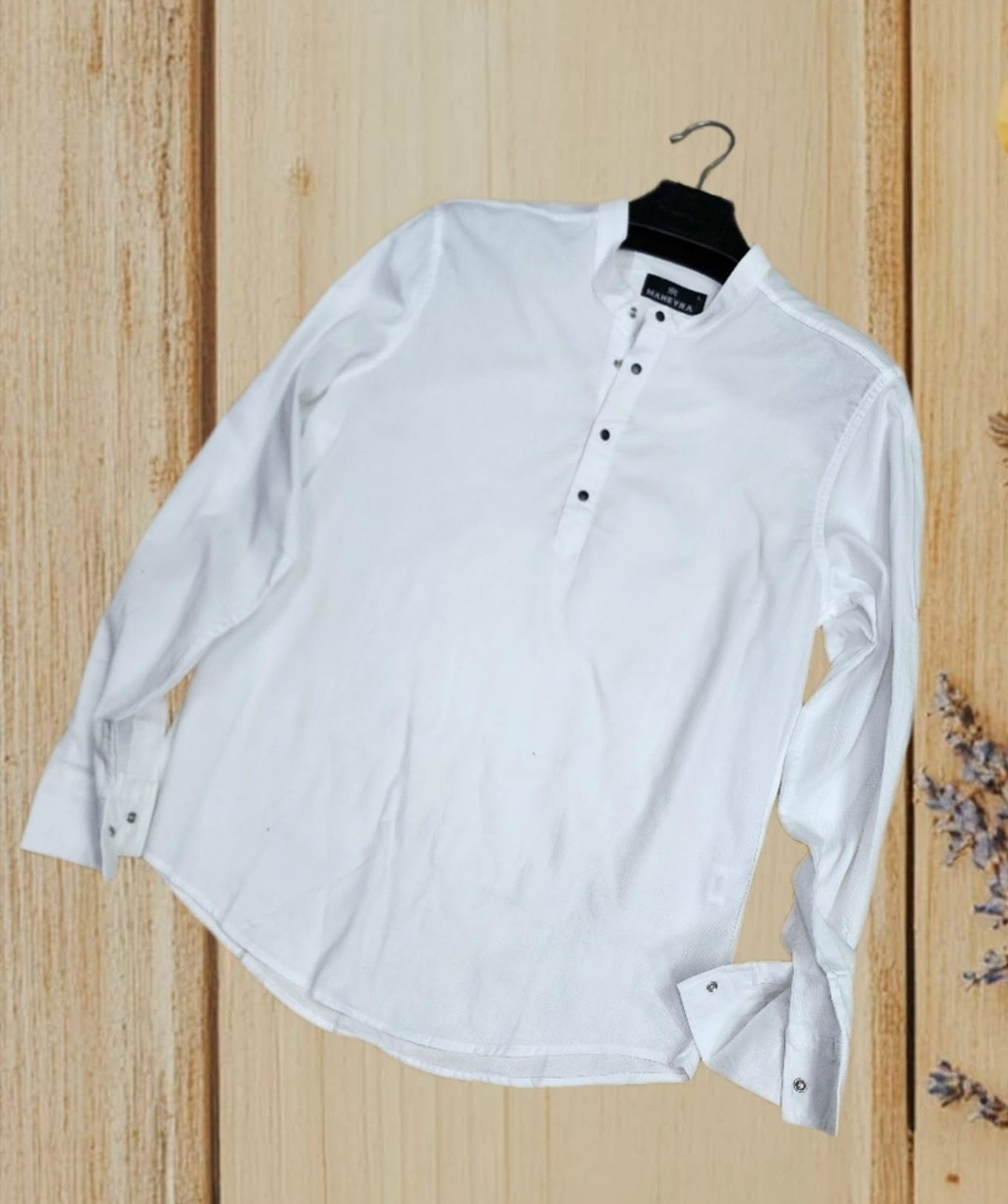 мужской стиль кэжуал,мужской повседневный стиль,мужской повседневный стиль одежды,мужская мода,голубые брюки белая рубашка