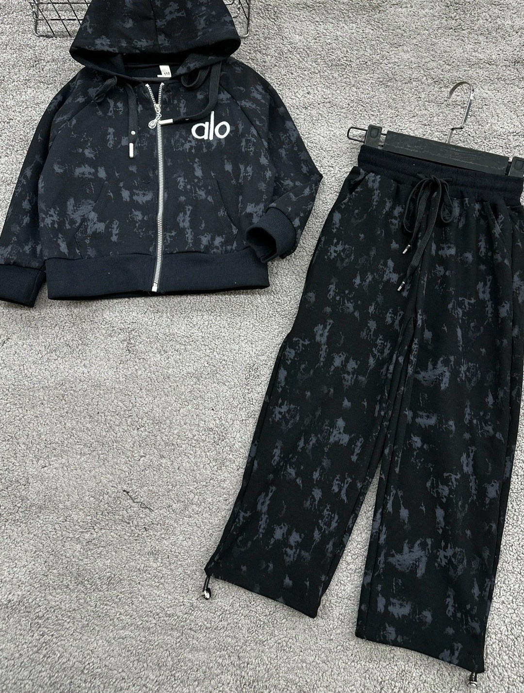 велюровый костюм,велюровый костюм для девочки,спортивный костюм для девочки,костюм детский,детские костюмы