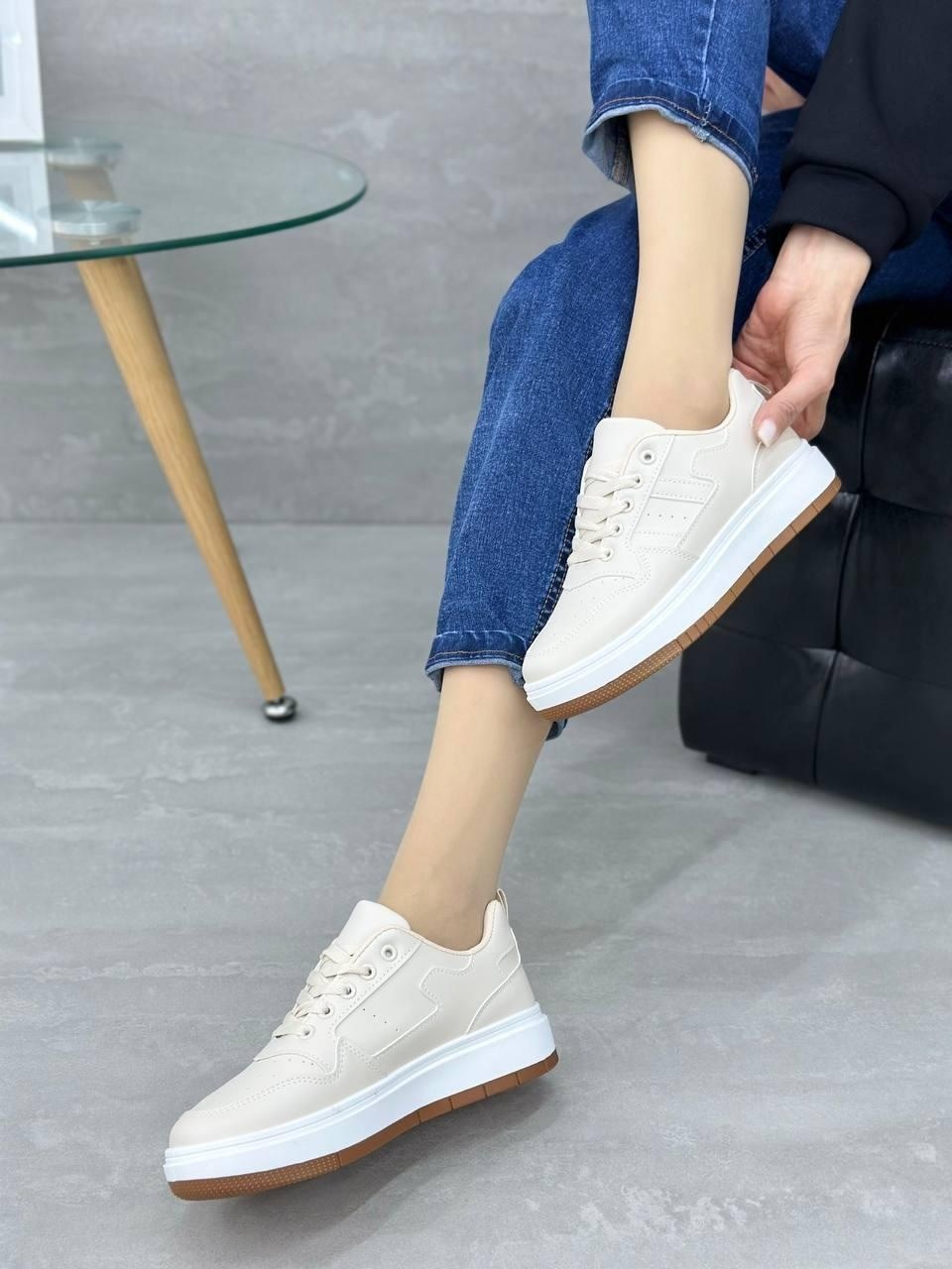 ,женские кроссовки,кеды женски,кеды женские черные,черные кроссовки женские