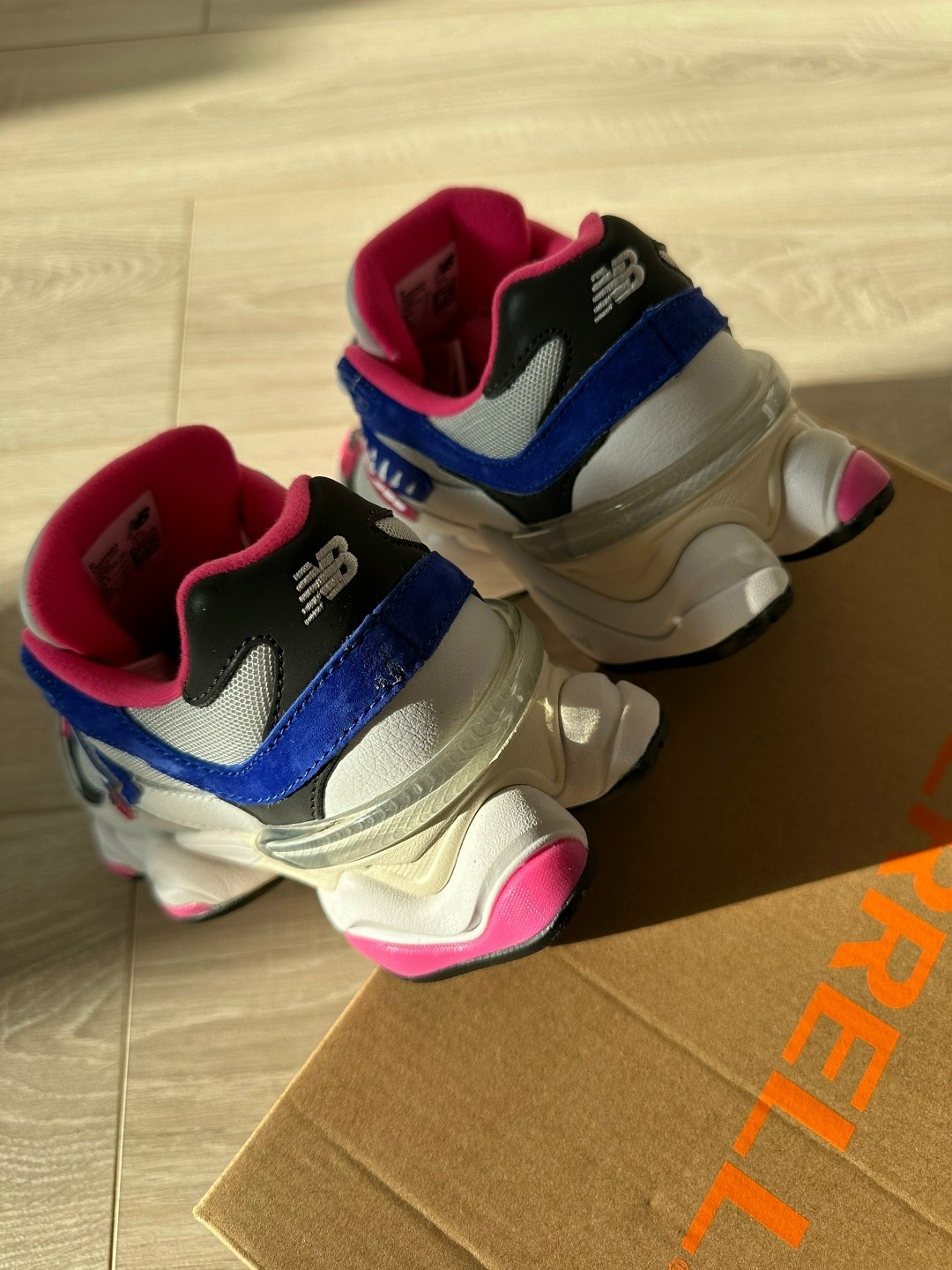 кроссовки,кроссовки женские,кроссовки new balance 9060,адидас раф симонс 2,кроссовка