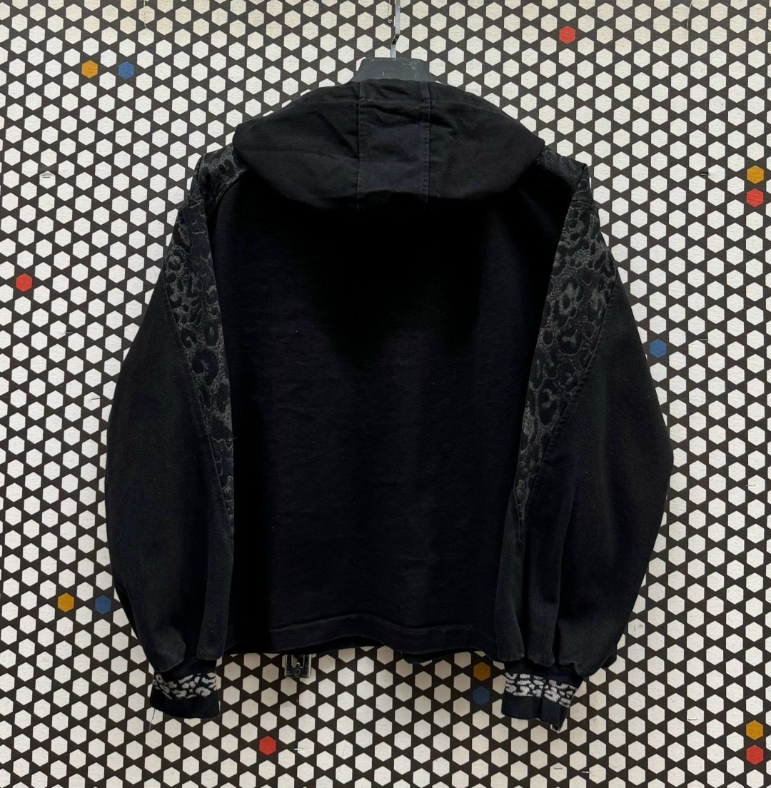 куртка джинсовая,куртка джинсовая женская,куртка женская,женская куртка джинсовая с капюшоном,куртка джинсовая с капюшоном