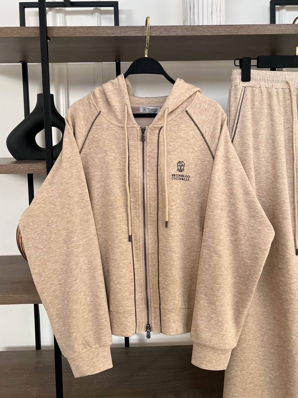 трикотажные костюмы,костюм спортивный женский,брючный костюм,костюм женский,спортивный костюм