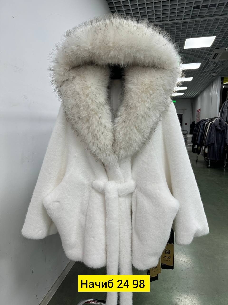 шуба белая,шуба женская из искусственного меха,шуба из эко меха,норковая шуба белая,шубка