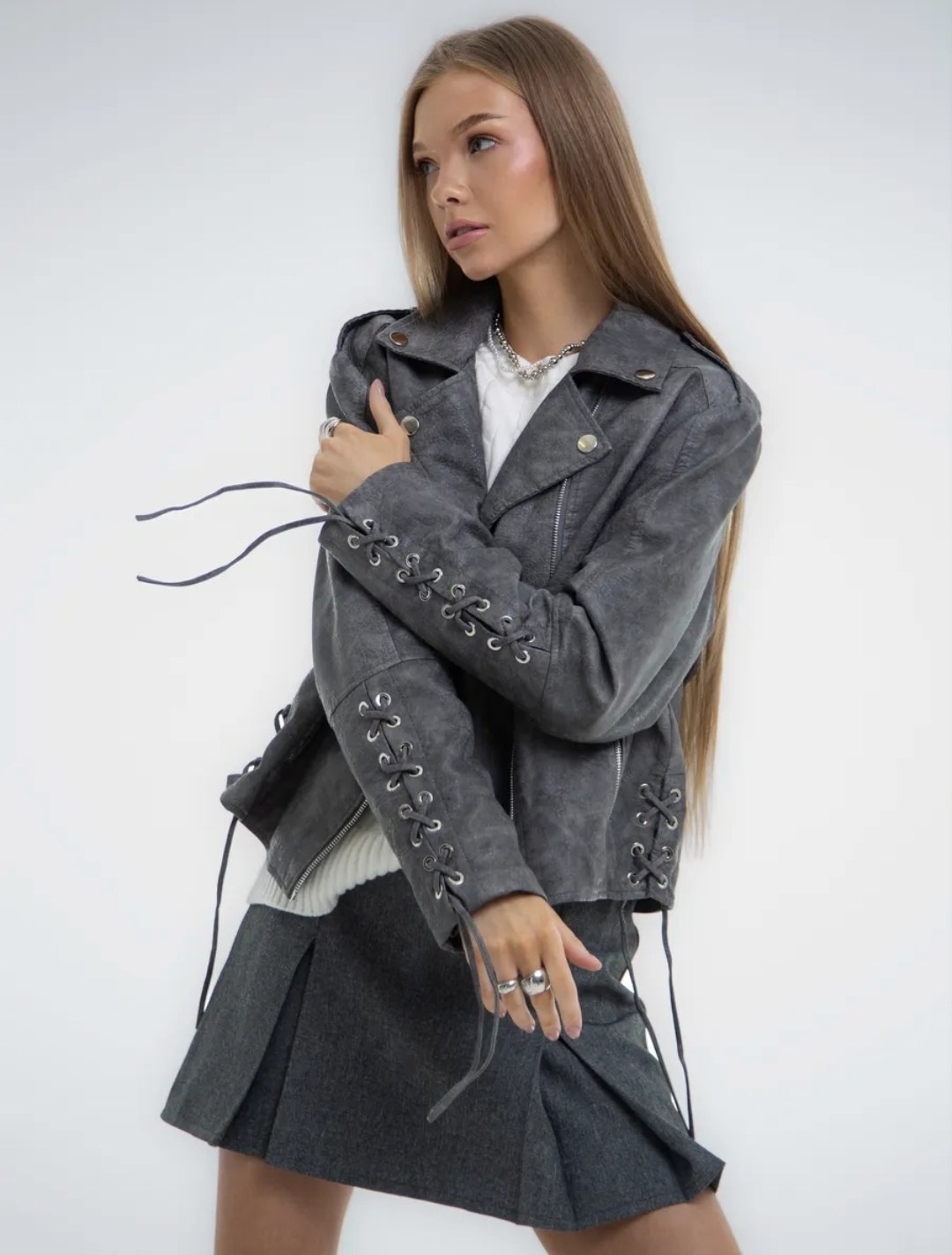 куртка косуха,косуха кожаная куртка оверсайз укороченная,косуха куртка кожаная,косуха кожаная куртка оверсайз,косуха серая винтажная куртка кожаная оверсайз aftfbasic