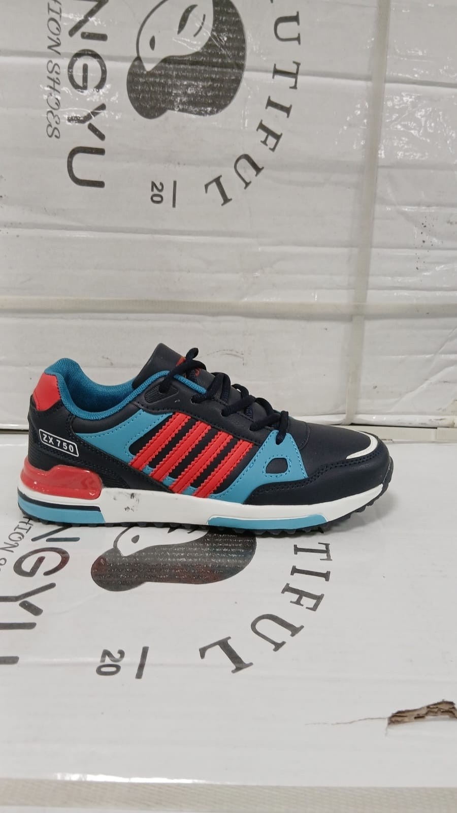 кроссовки adidas,кроссовки adidas zx 750,мужские кроссовки,кроссовки мужские adidas,мужские кроссовки adidas zx 750