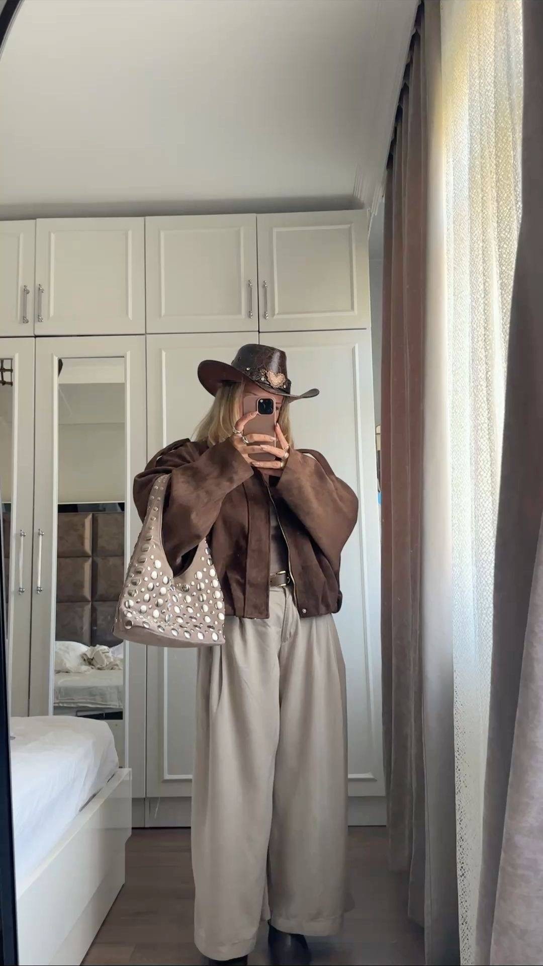 куртка бомбер,куртка оверсайз,замшевая куртка,мода стиль