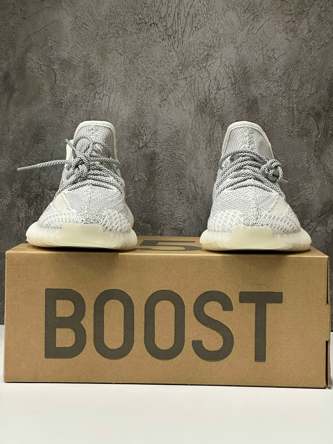 adidas yeezy boost 350 v2 cloud white reflective,adidas yeezy boost 350 v 2,adidas yeezy boost 350 v2 cloud white,adidas yeezy boost 350,adidas yeezy boost
