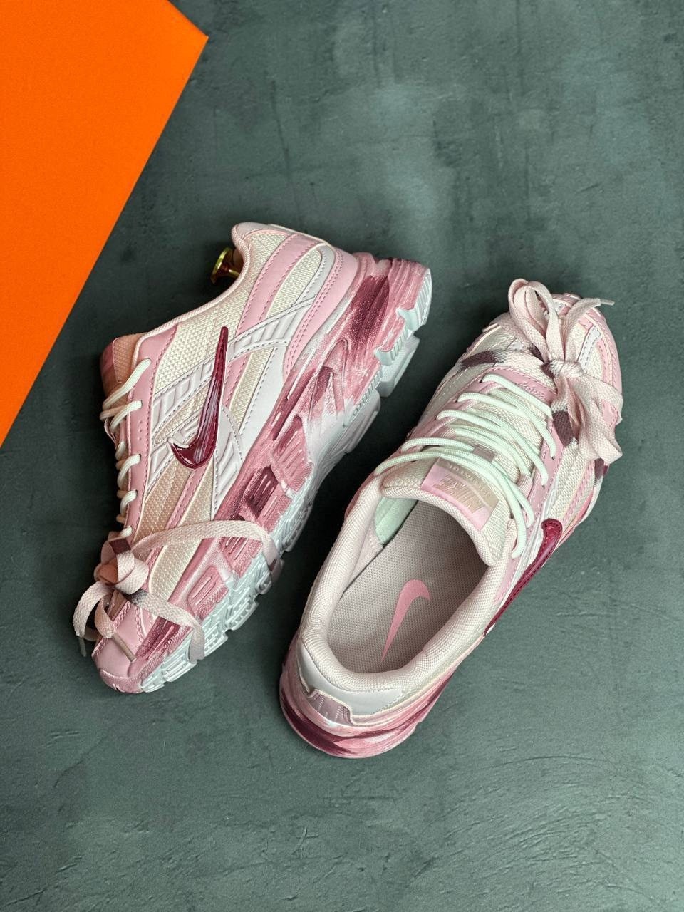 кроссовки nike initiator pink,кроссовки nike initiator розовые,женские беговые кроссовки nike initiator ярко-розовый,кроссовки для женщин nike initiator pink,женские кроссовки nike initiator "pink"
