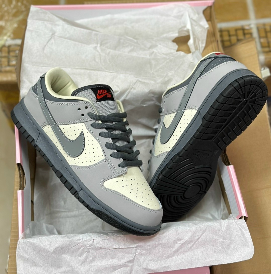 кроссовки nike sb dunk low,данки кроссовки найк серые,кроссовки nike wmns dunk low 'light smoke grey',кроссовки nike,кроссовки nike dunk low