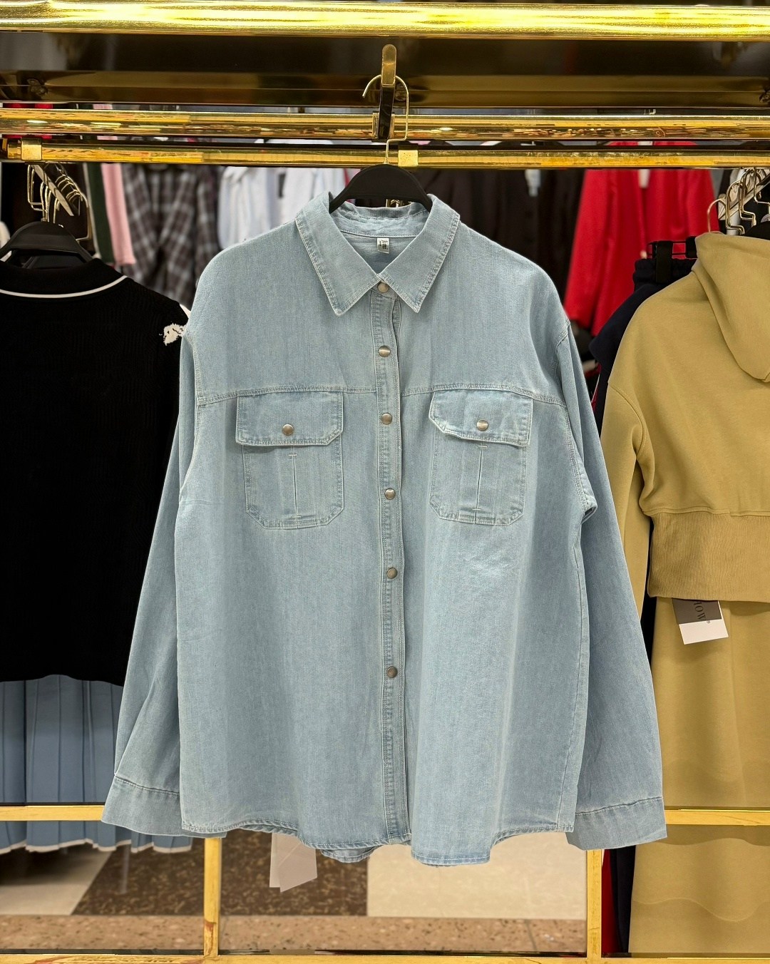 женская джинсовая рубашка,джинсовая рубашка,рубашка джинсовая оверсайз,джинсовая рубашка свободная,рубашка женская