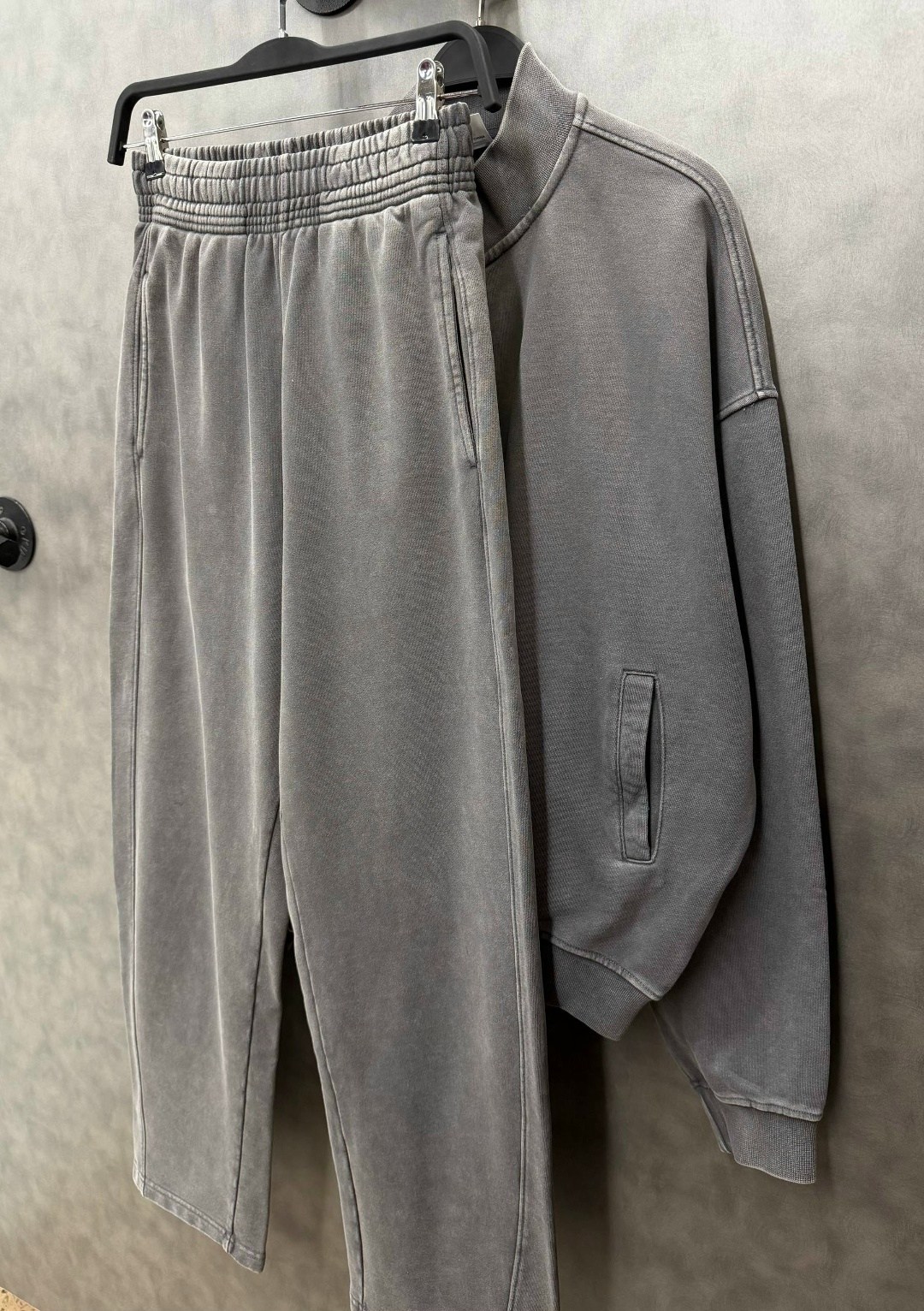 мужская мода,брюки спортивные,спортивные костюм,штаны спортивные,мужские спортивные брюки