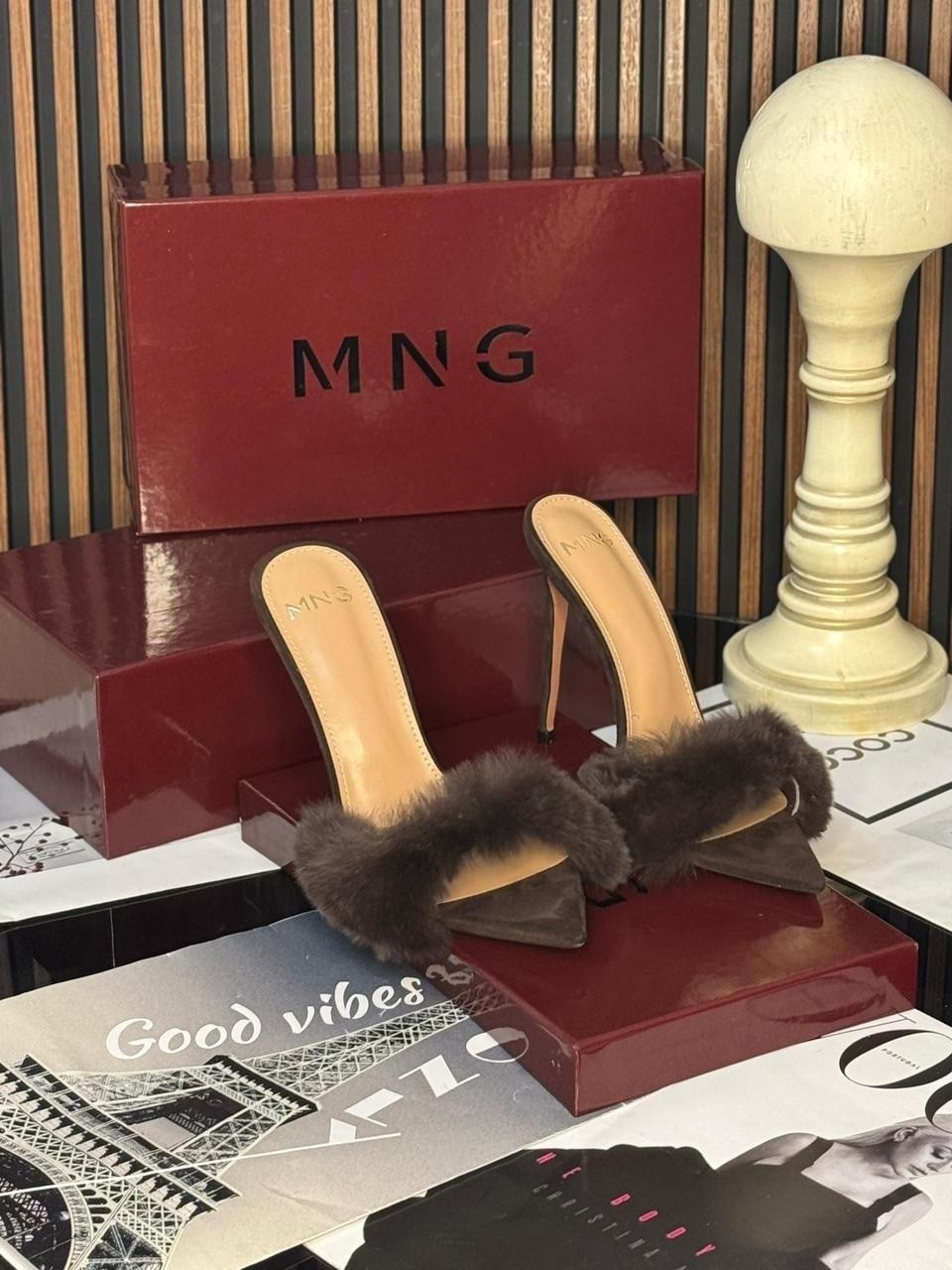 ,босоножки с мехом на каблуке,босоножки с мехом,меховые босоножки на каблуке,мюли женские с мехом