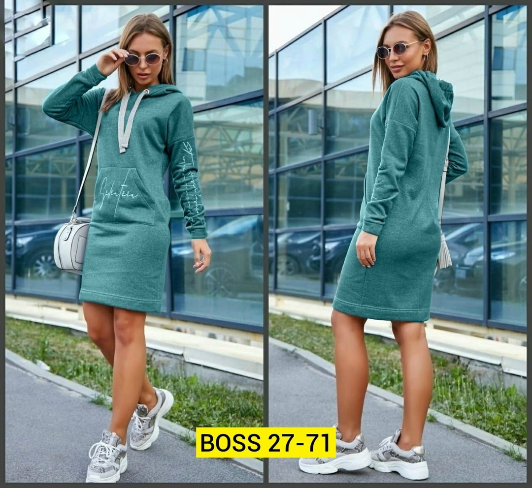 платье спортивное,женское платье спортивного стиля,трикотажное спортивное платье с капюшоном,платье спортивное трикотажное,спортивное платье из трикотажа