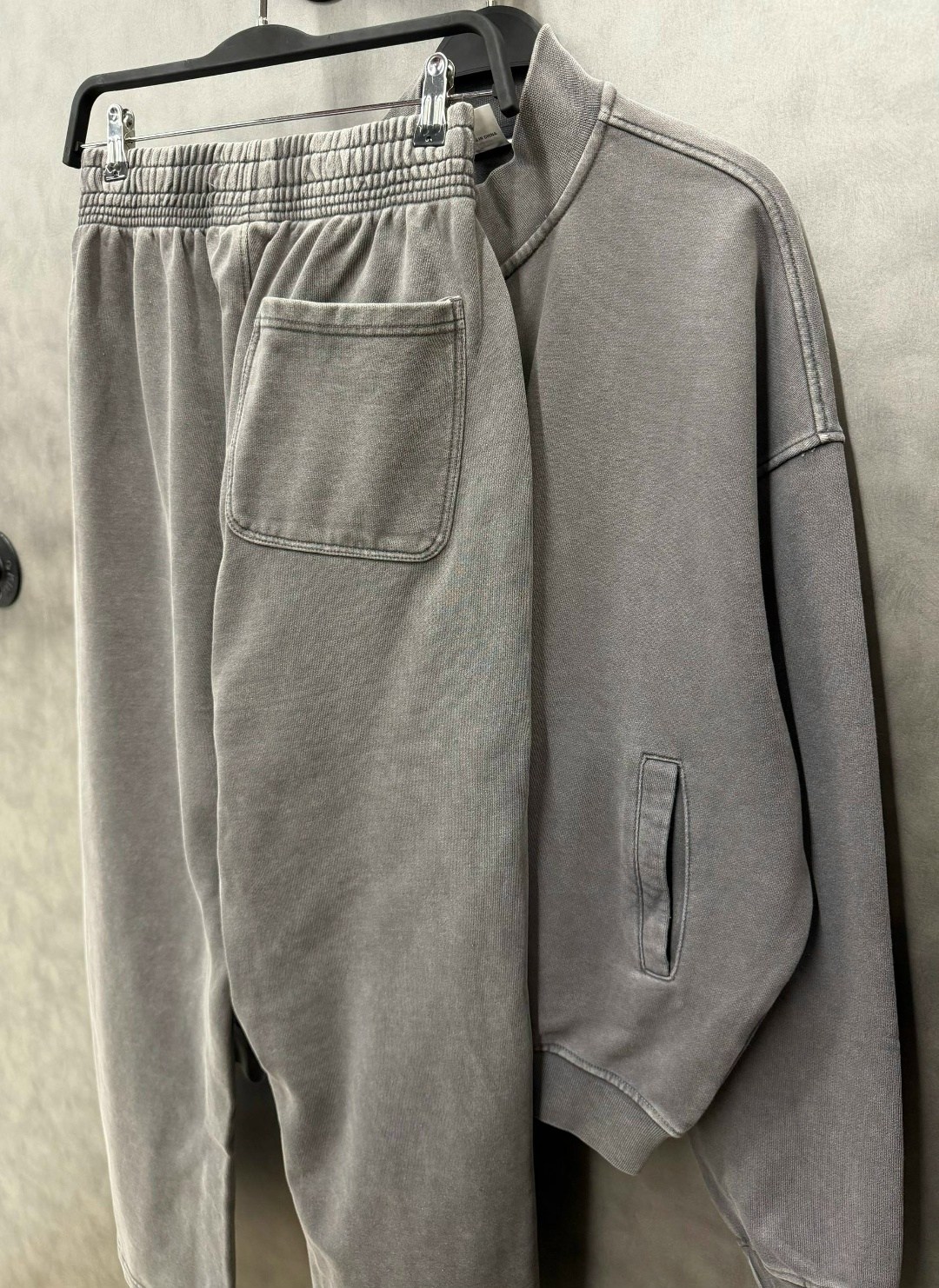 мужская мода,брюки спортивные,спортивные костюм,штаны спортивные,мужские спортивные брюки