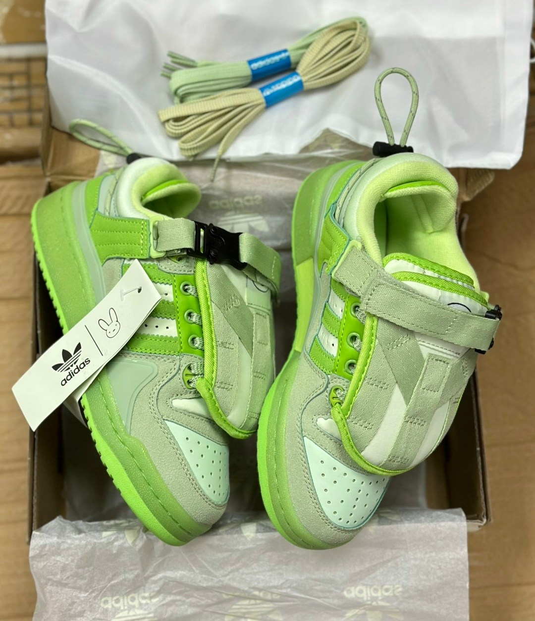 кроссовки адидас бэд банни,кроссовки adidas forum low bad bunny,adidas forum low зеленые bad bunny,кроссовки adidas,зеленые кроссовки адидас