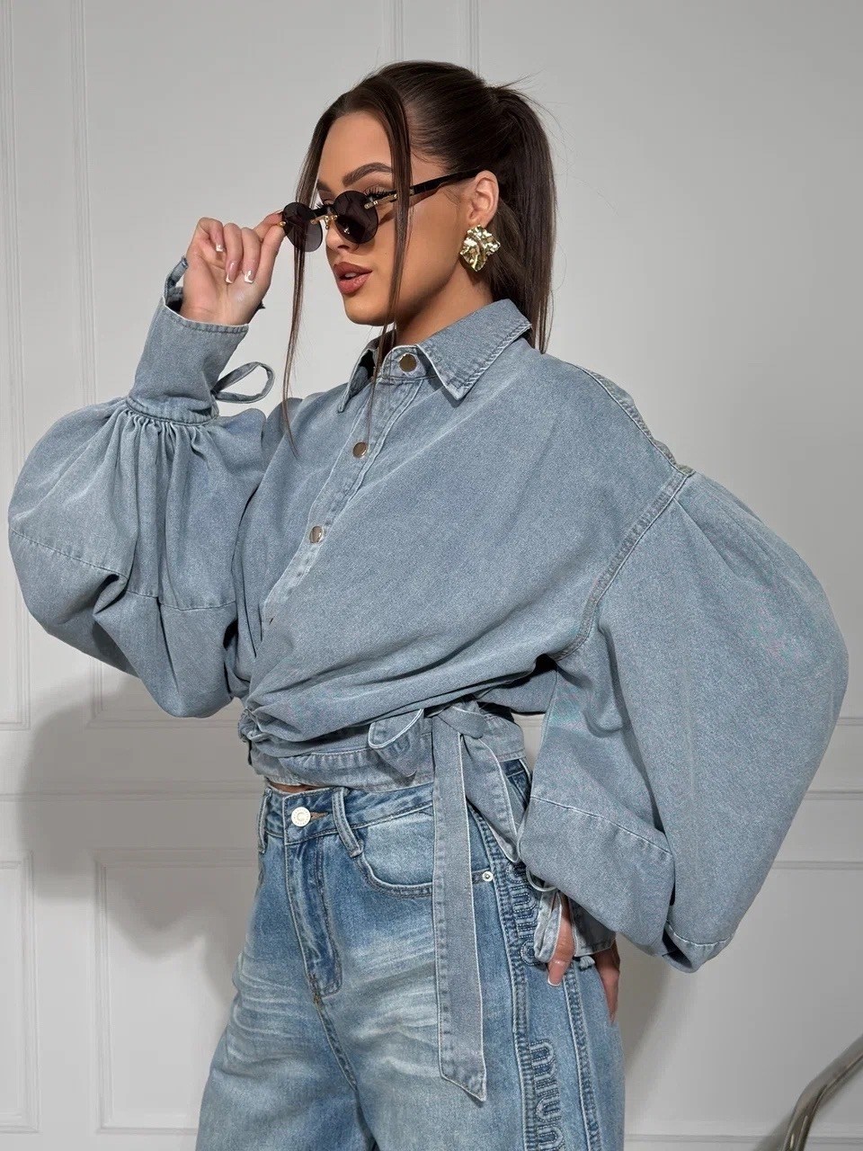 джинсовая рубашка женская,комбинезон джинсовый,джинсовый комбез,джинсы стильные,джинсовая куртка