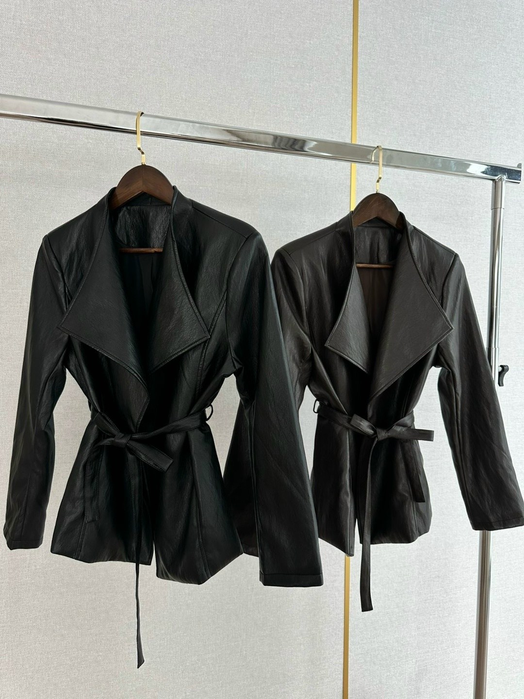 жакет из экокожи,кожаный пиджак женский,жакет,пиджак из экокожи женский,женский костюм